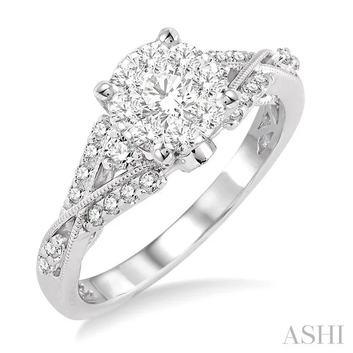 ROUND SHAPE LOVEBRIGHT DIAMOND ENGAGEMENT RING