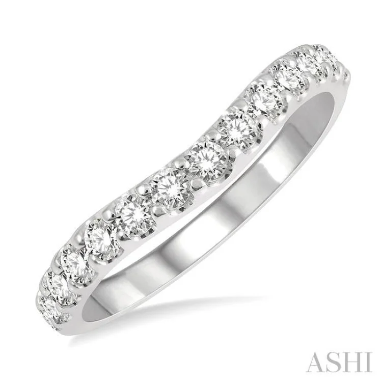 1/2 ctw Arched Center Round Cut Diamond Wedding Band in 14K White Gold