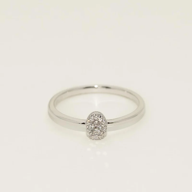 Lovebright Diamond Oval Ring in 10kt White Gold (1/10ct tw)