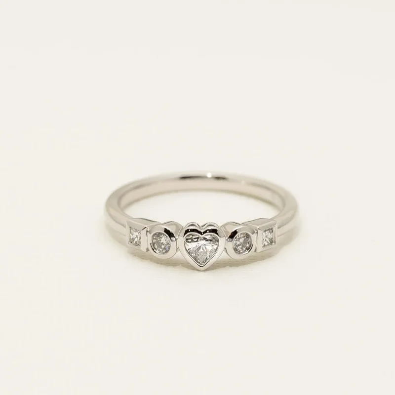 Diamond Multi Stone Ring in 14kt White Gold (1/3ct tw)