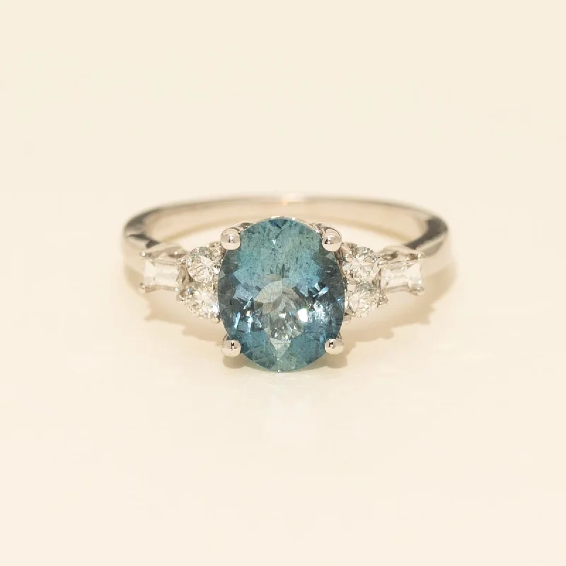 Oval Aquamarine Ring in 14kt White Gold with Diamonds (1/3ct tw)