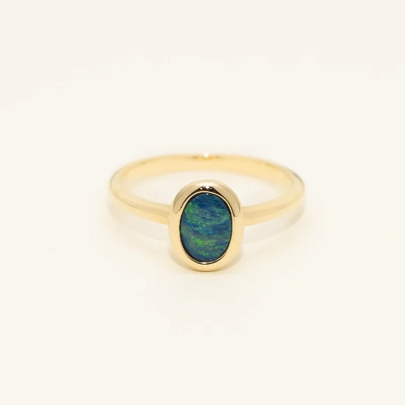 Parlé Oval Australian Opal Doublet Ring in 14kt Yellow Gold