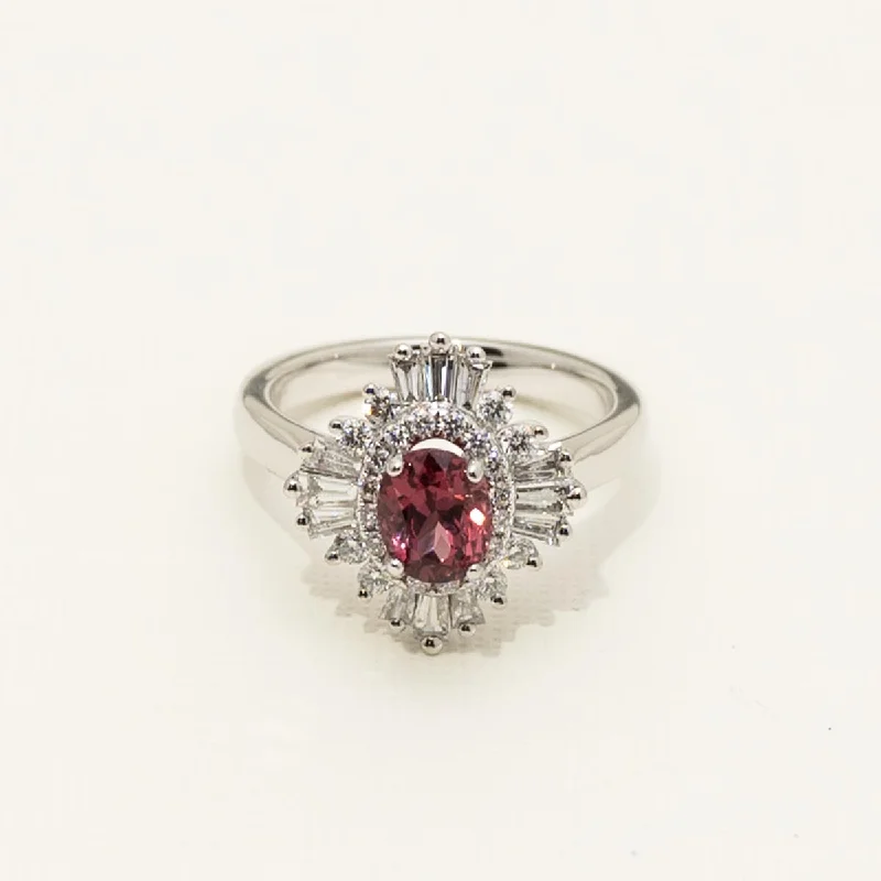 Oval Pink Spinel Halo Ring in 14kt White Gold with Diamonds (7/8ct tw)