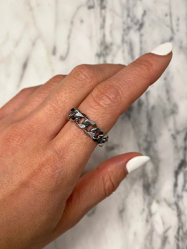 SILVER CHAIN RING