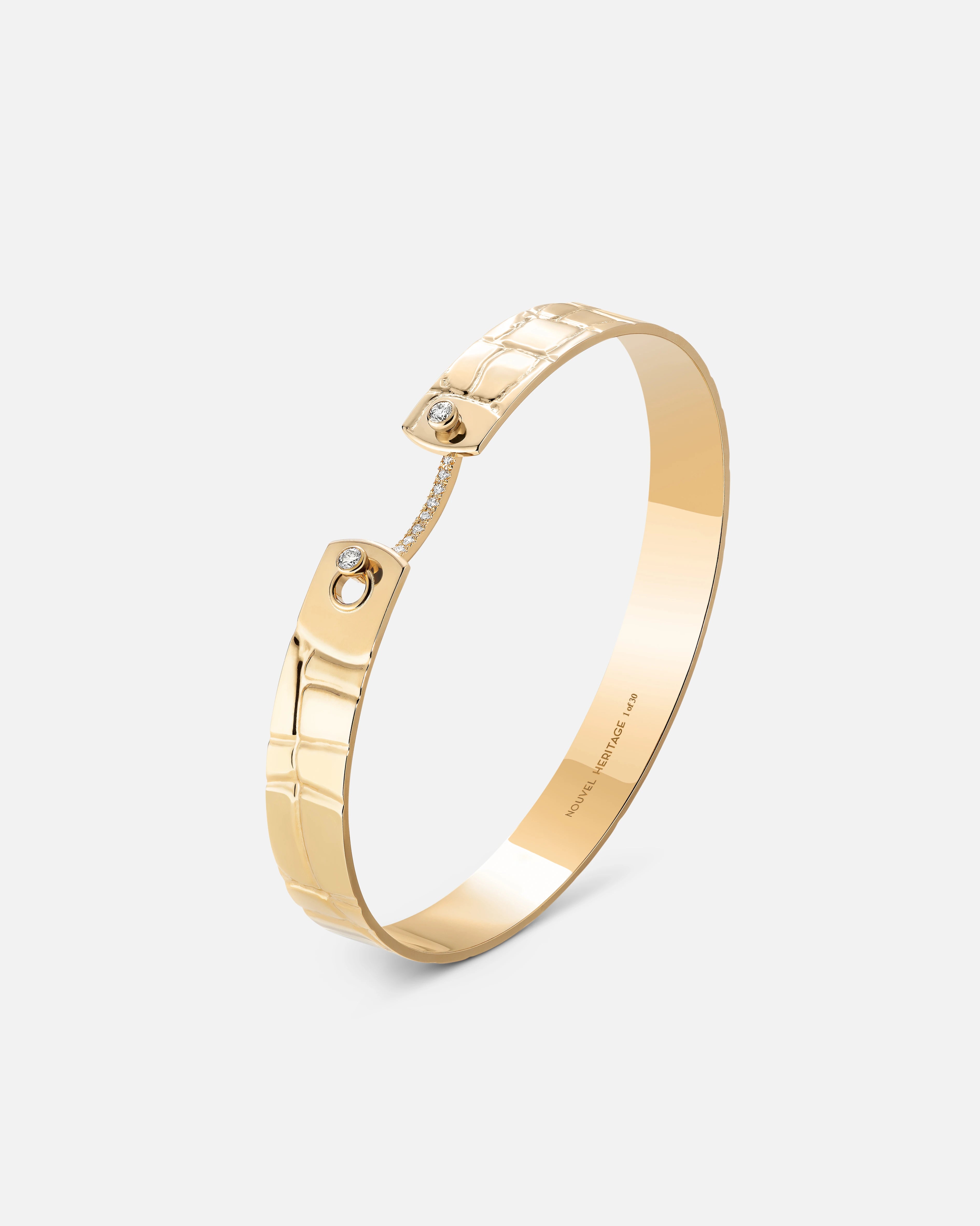 Later Alligator Mood Bangle in Yellow Gold